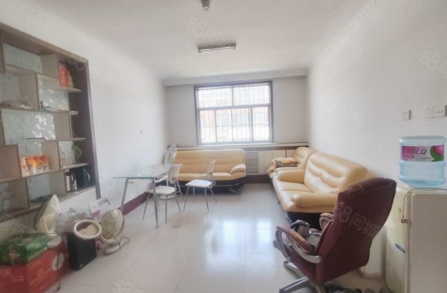 房东急售！湖边复试送阁楼！小区干净整洁！停车方便！随时看房！