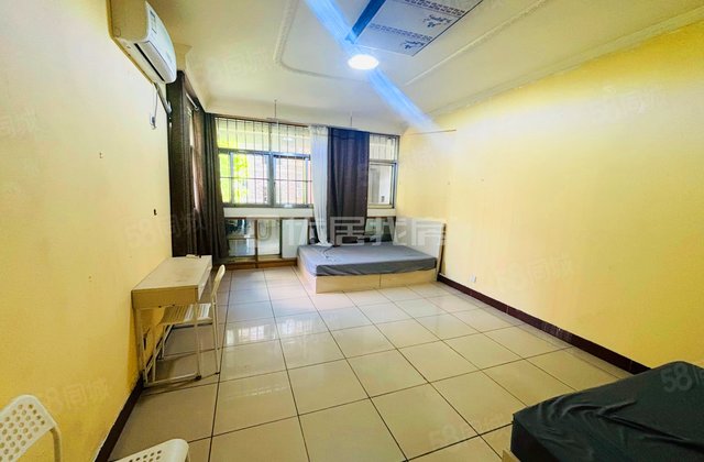 凤岭雅苑3室2厅111.25㎡130万二手房图片