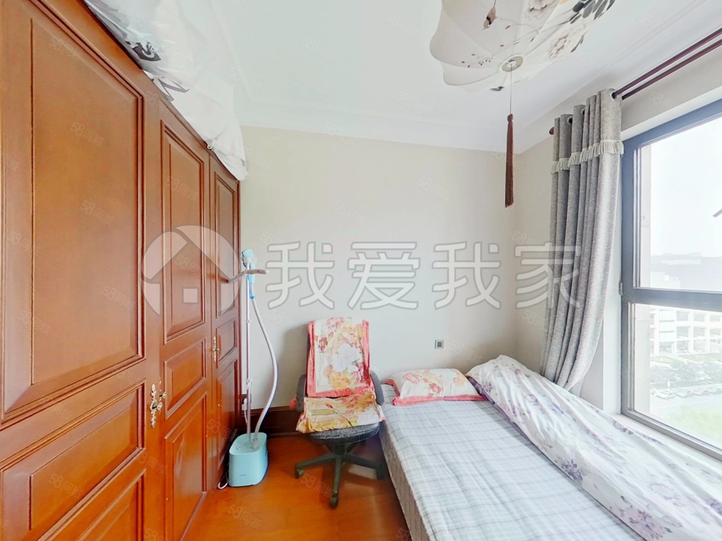 中海九號(hào)公館(二區(qū))4室2廳3衛(wèi)212.63㎡南北1360萬(wàn)