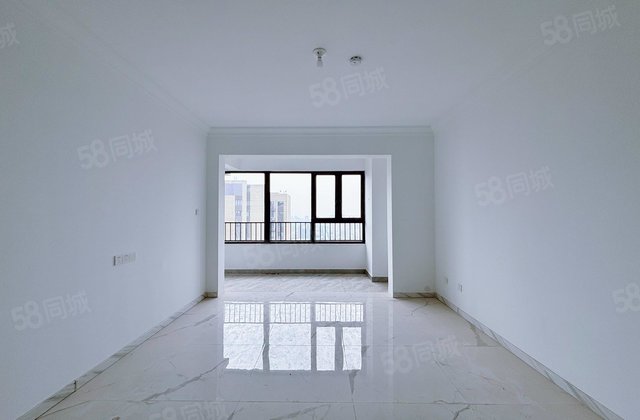 开发区东昌中学 第二实验  国岳府三室两卫随时看房