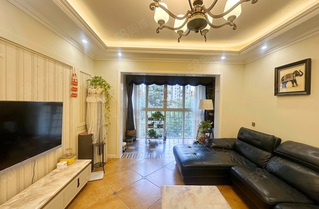 映山岭秀3室2厅111㎡76.8万二手房图片