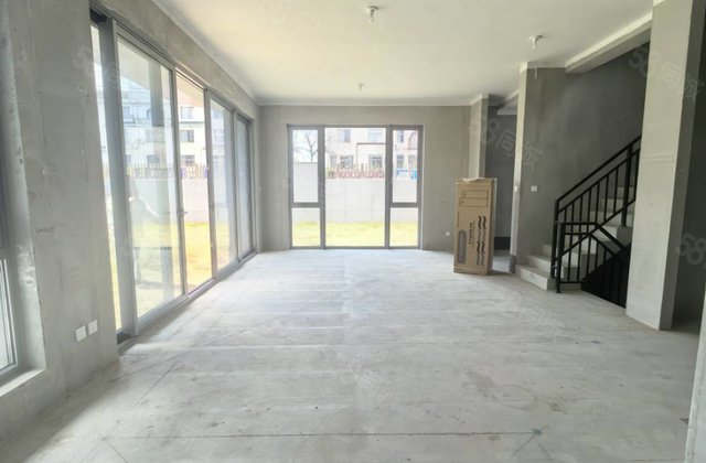 天桐悦6室2厅400㎡745万二手房图片