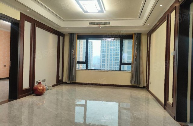 百合新城三叶草 新房未住 带车位储藏室免大税