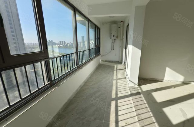 急售徒骇河 观景房 清水湾国岳府大四室，送车位免大税