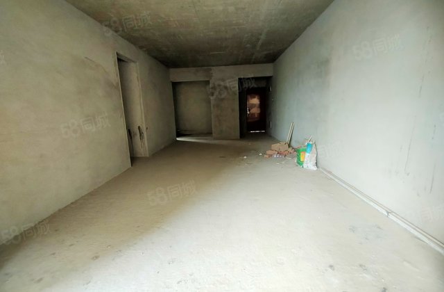 梧桐香岸4室2厅133.6㎡58万二手房图片