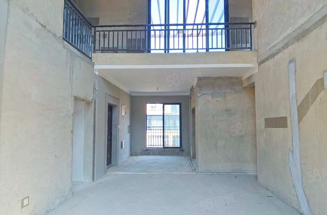中建亮月湖5室3厅216㎡139.8万二手房图片
