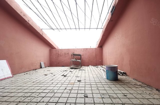 33万买文轩3室 带露台 裕昌运河苑 威尼斯公园  有钥匙