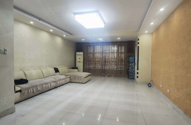 湖边高端小区 城市主人！ 电梯洋房 三室两厅两卫 观澜一品