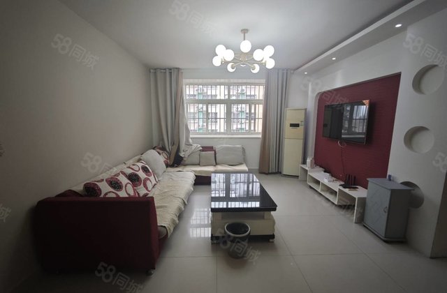 汽车站东临中华苑精装三室 免大税带车位储藏室 步梯地暖三楼