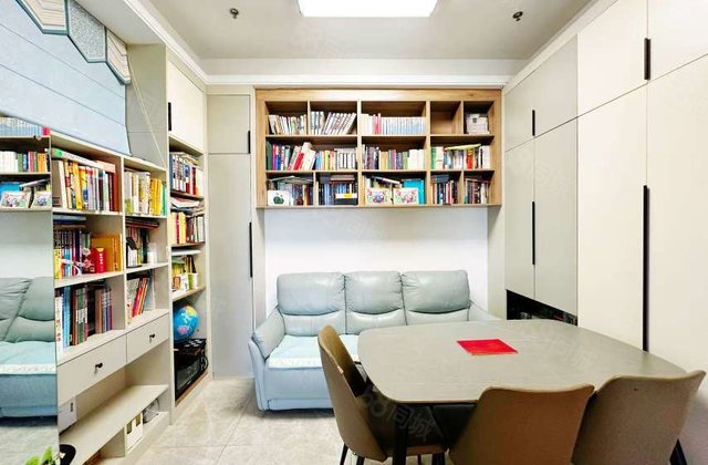 房龄新 电梯洋房 老文轩 送二十万精装 免大税 外国语柳园路