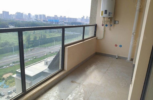 新出水城印象，三室两厅，南北通透，中间楼层，采光好