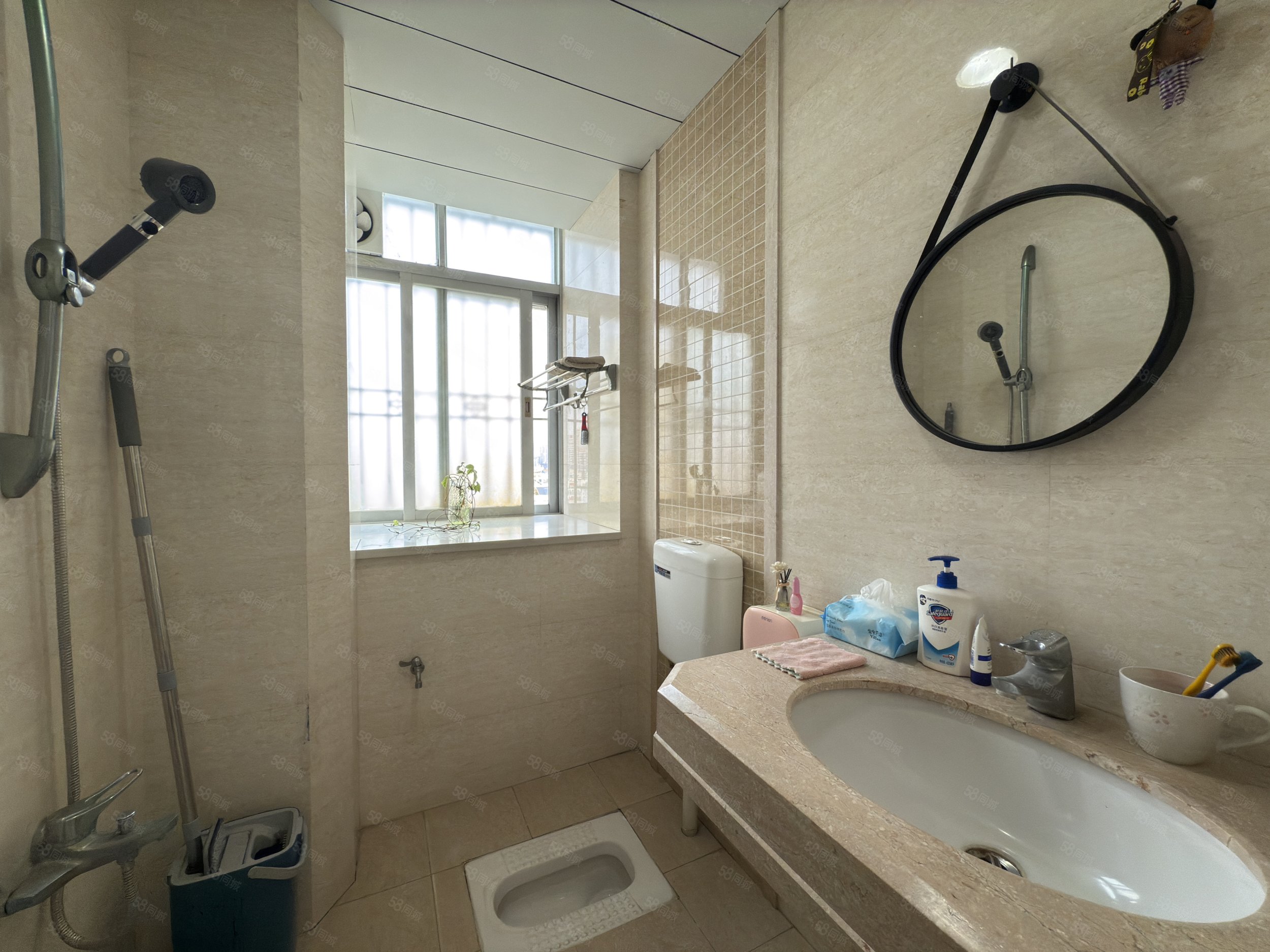 御景湾4室2厅3卫158㎡南北135万