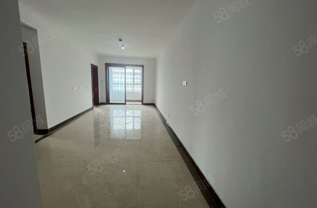 东文轩三室，70万免大税