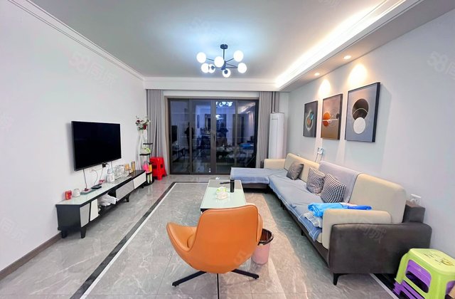 越秀悦湖台4室2厅136.77㎡215万二手房图片