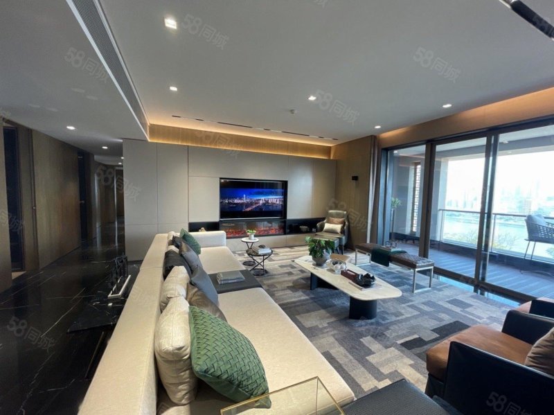 【10图】江北嘴豪装大平层,眺望来福士广场,融金cbd区域,星耀天地