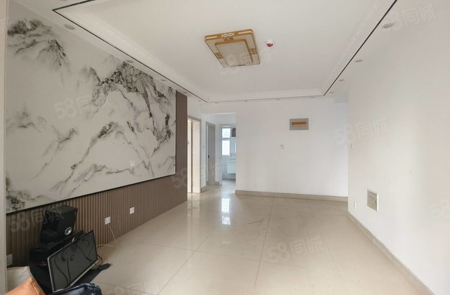 文轩九州国际，带300平露台，精装 ，裕昌国际