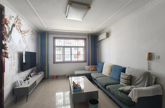 满二 医疗配套成熟 商品房 密度低 精装可拎包入住 小三居