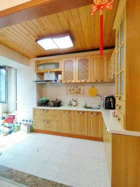 奥林匹克花园3室2厅2卫134.78㎡南北59.8万