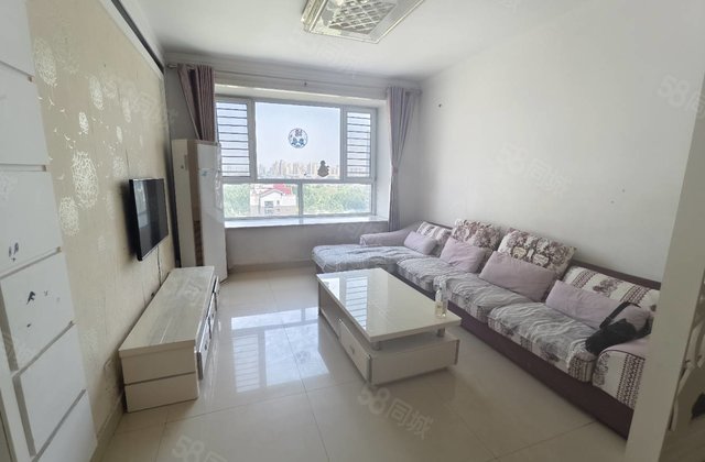 大学城东边户精装修 带车位储藏室 商业配套成熟 双卫生间