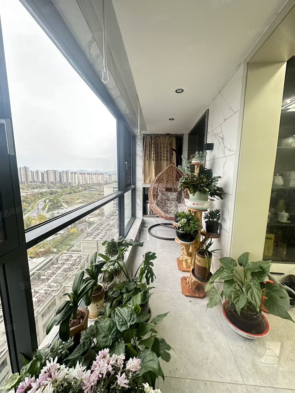 合景泰富云湖天镜3室2厅2卫108㎡南北79.8万