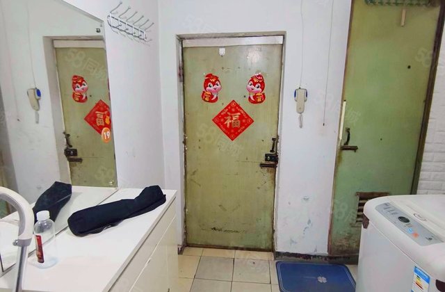 环湖东里2室1厅37.91㎡120万二手房图片