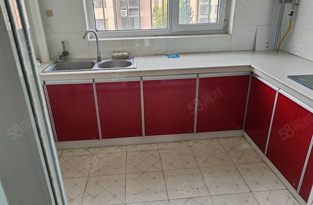 缤纷日月城 莲湖花园 免大税 送储藏室三室