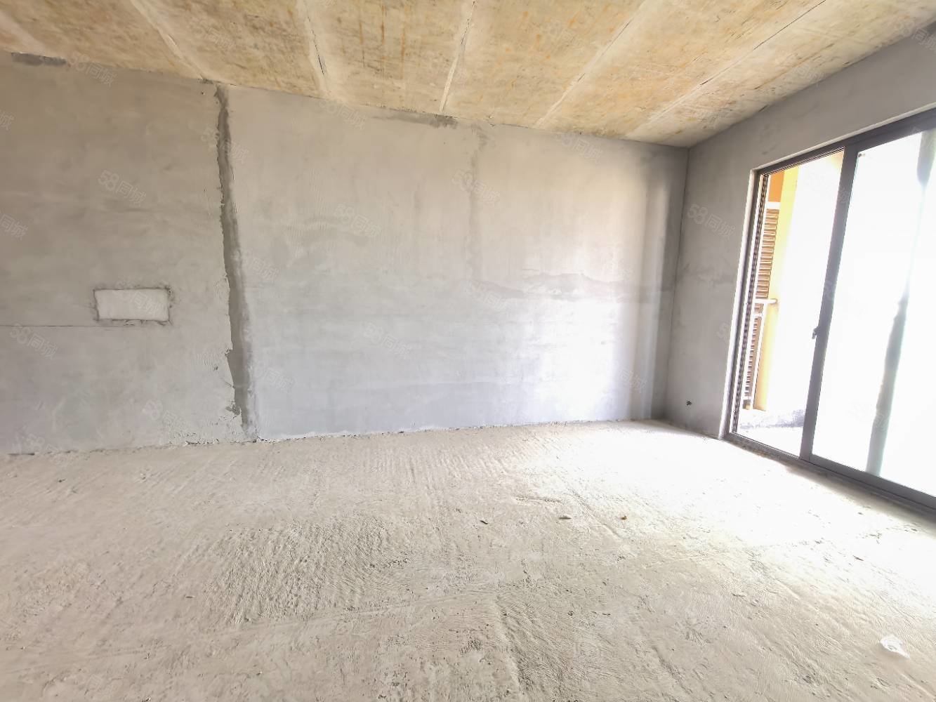 力标澴河壹号院3室2厅1卫95㎡南北39万