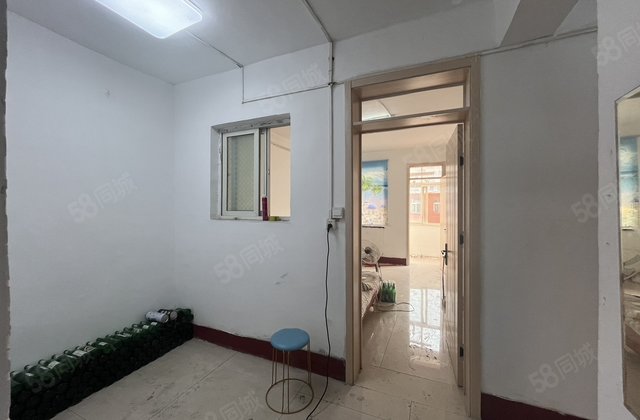 36万 东昌中学 步梯二楼中华御苑国棉厂家属院 随时看房