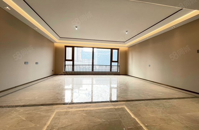 万科紫郡3室2厅151.37㎡118万二手房图片