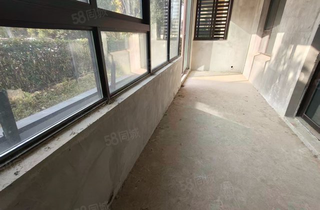 新华御府4室2厅143.57㎡195万二手房图片
