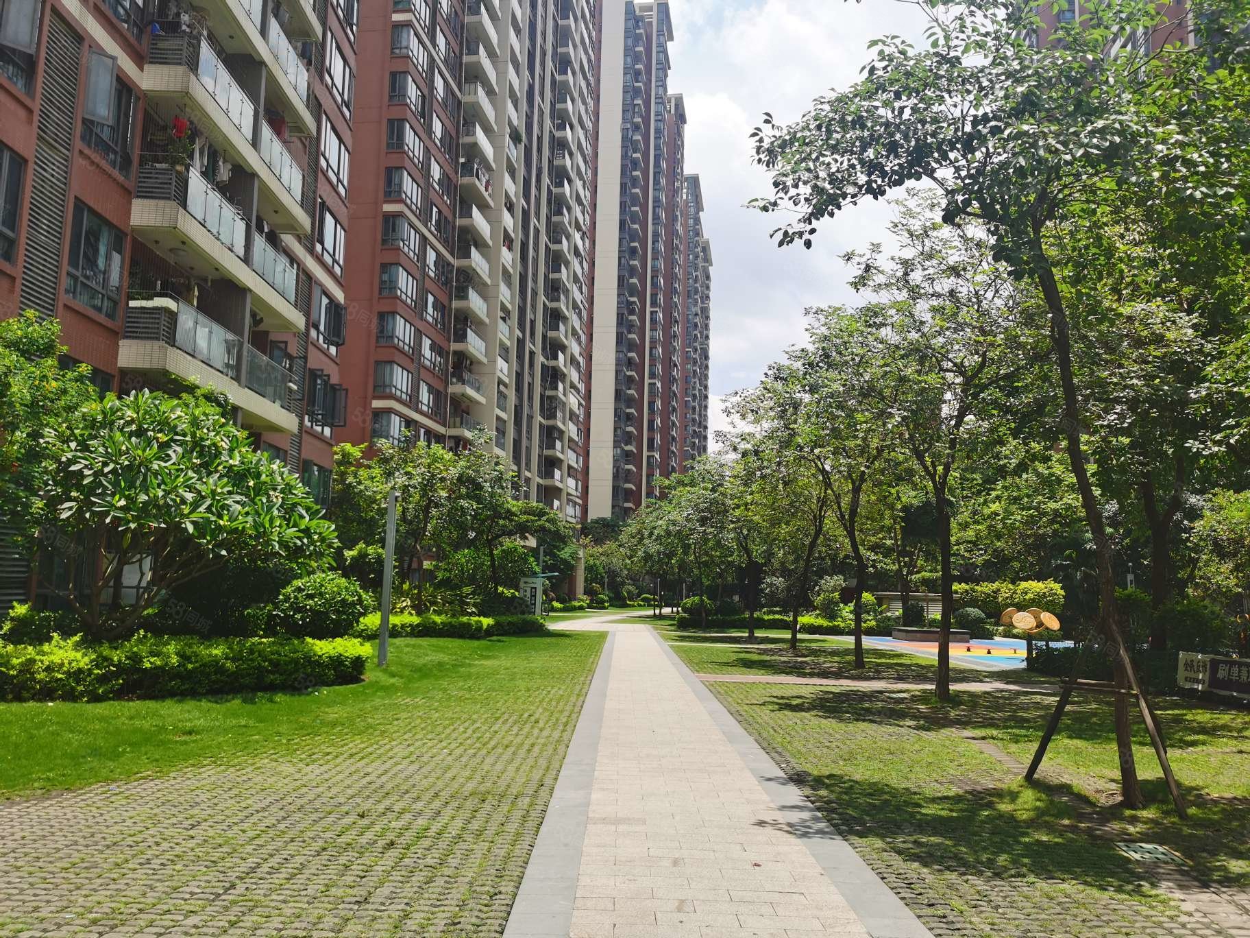 锦绣天伦花园精装好房小三房近地铁电梯房南向采光好