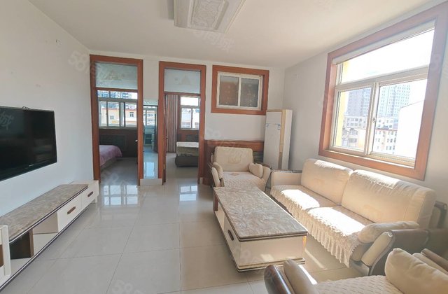 市中心 东昌北顺昌华小区 边户 三室停车方便 可贷款