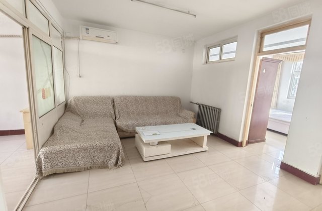 新出 铁路安民 孝心一楼 3室2厅 免大税  总价40多万