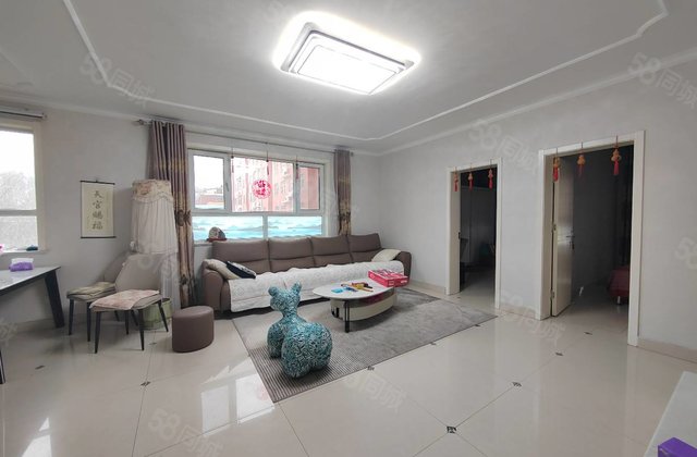 急售万达旁 电梯洋房 东边户  四室 带车储 145平