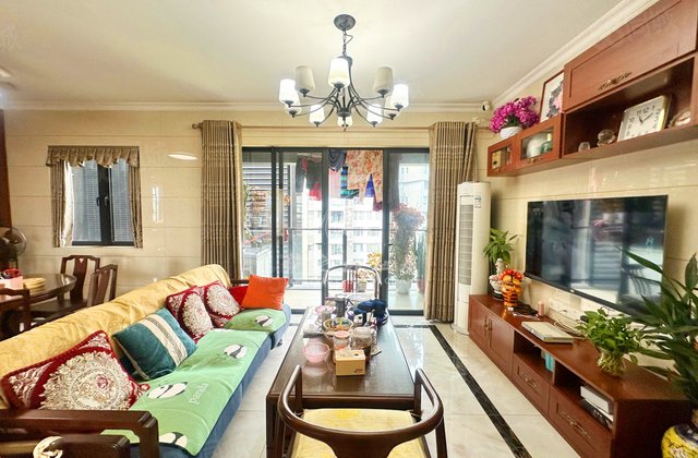 华侨城天鹅湖3室2厅117.39㎡169万二手房图片