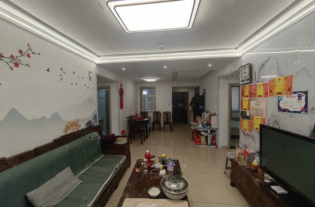 急售东关国际。三叶草户型。文轩总部。送储藏室，证满两年，