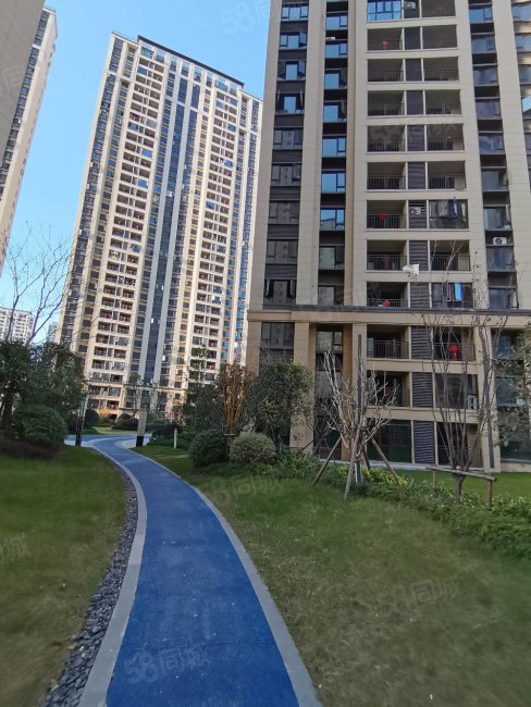 翼天中梁首府壹号4室2厅2卫138㎡南北95万