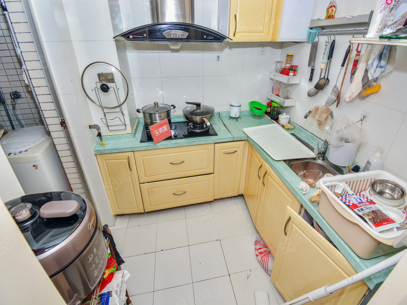 【10图】客厅出大阳台,正规三房,满五年少税费,看小区花园安静,凯丰