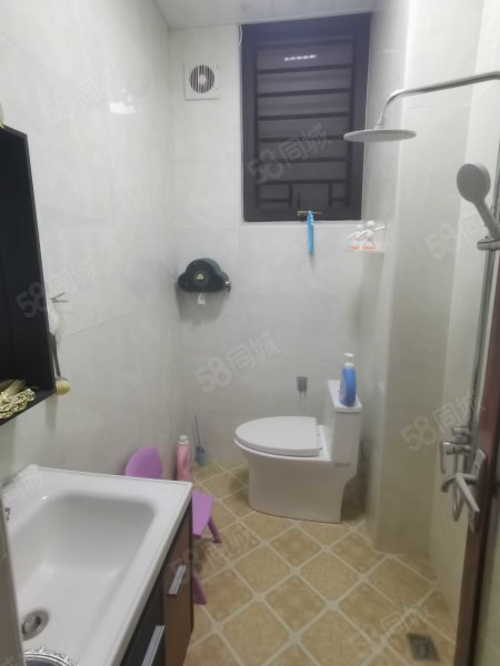 皇都新城9室5厅7卫382㎡南北450万