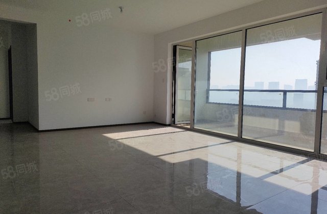 急诚心出售桃李天阅一期现房带车位储藏室  楼层看房打电话