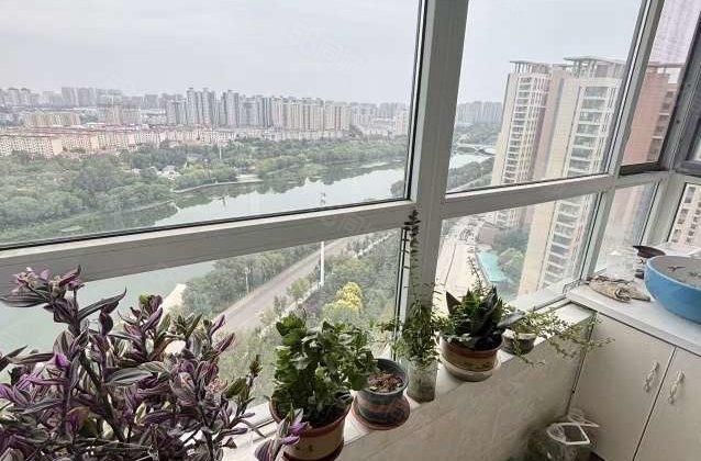 御景王宅 南北通透 精装修 满二 楼层好 观景房