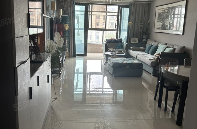 恒大阳光半岛4室2厅140㎡90万二手房图片