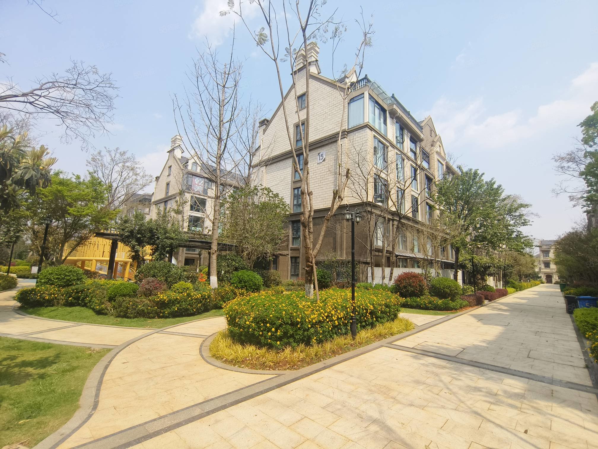 生态半岛 滇池俊府威廉郡中叠 豪装4房 没住过 带1车位急售,俊发滇池