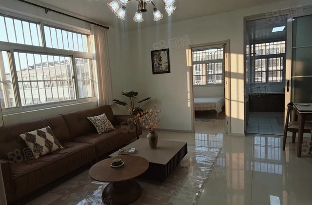 水岸新城新出中层边户！南北通透客厅带窗！免费车位随时看房