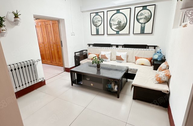 文轩中学 八中 外国语附近 单位家属院  三居 停车方便