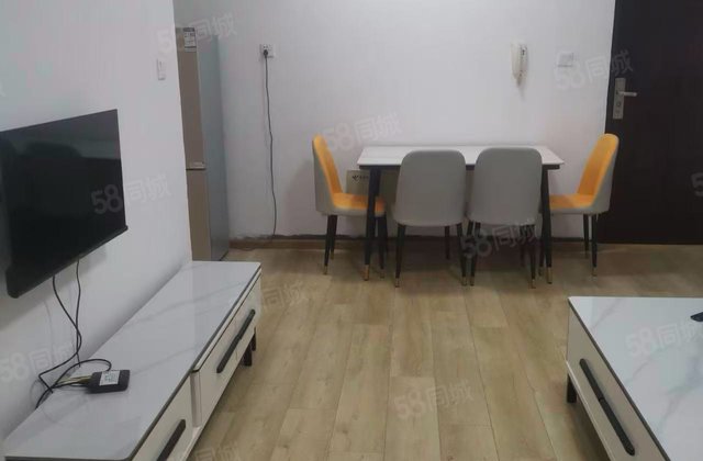 民兴南苑1室1厅49.18㎡56万二手房图片