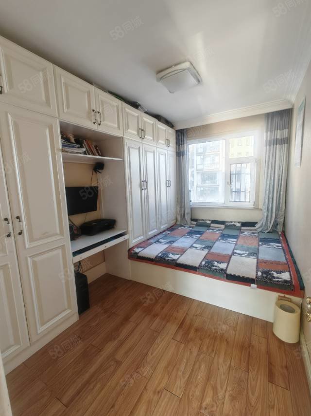 星河万源蓝湾3室2厅1卫129.75㎡南北60万