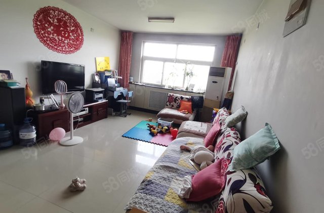 东关大街 东关   文轩总校 3室地上车库 地上储藏室