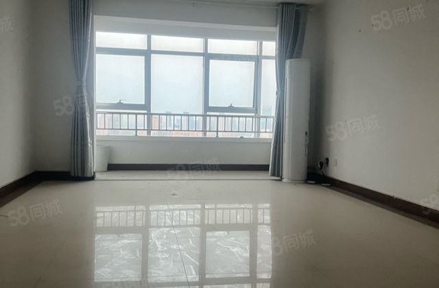 丽水阳光世纪城 4室2厅2卫送家具房东直卖价格可议送地下室