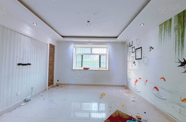 湖边好房 免大税 颐馨园 月亮湾 户型方正南北通透随时看房